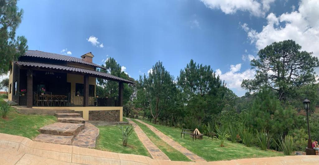 Cabana No.7 Puerta Del Bosque Mazamitla. Eksteriør bilde