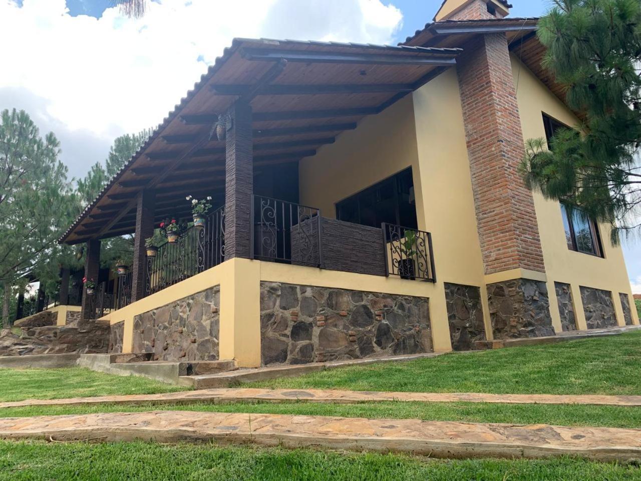 Cabana No.7 Puerta Del Bosque Mazamitla. Eksteriør bilde